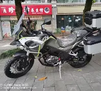 包含摩托车赛夜战：岭东银狐队翻盘蓬莱猎隼队，临门一脚致胜精神属性拉满的词条